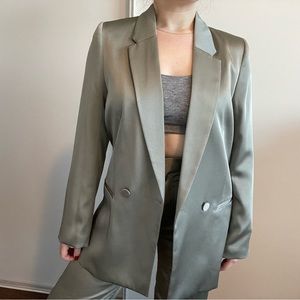4 for $25 ✨ Satin mint green blazer✨